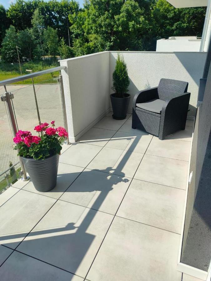 Haven Apart 2 Jelenia Gora Bagian luar foto